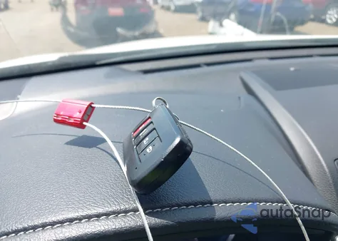 2016 Toyota Camry Hybrid Le z USA, uszkodzony, nr VIN 4T1BD1FK3GU186398